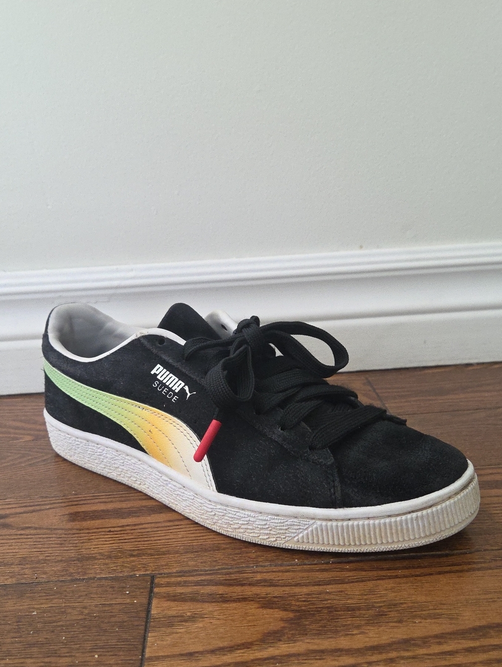 Puma X 2K Suede Classic Sneaker in Black with Gradient Stripe Size 8.5